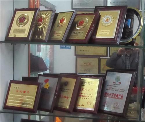 標(biāo)牌加工廠哪家好 金屬標(biāo)牌雕刻